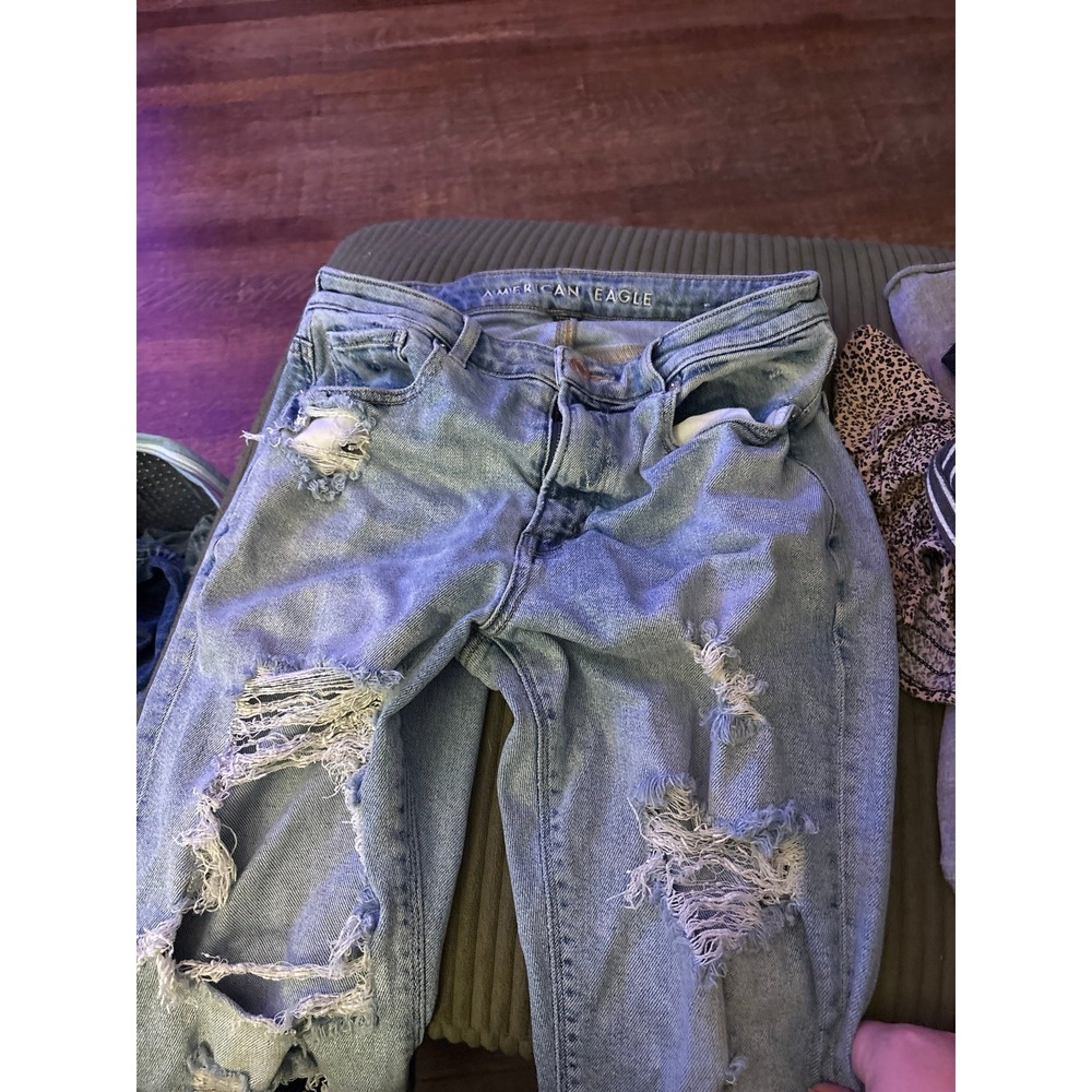 American Eagle mom Jean size 6